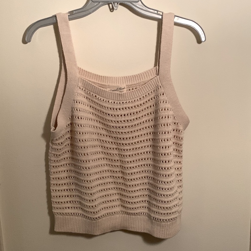 Universal thread crochet top